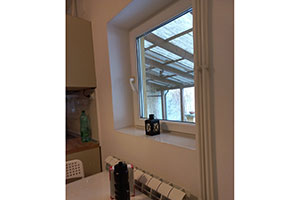 Spratna kuća od 148kvm na Margitskom naselju (Staklenik), na placu od 341 kvm.