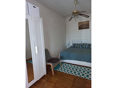Spratna kuća, III zona, površine 280m2 na parceli od 259m2