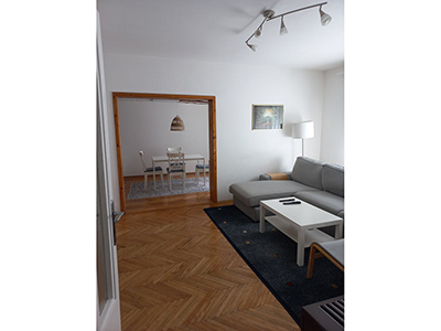 Spratna kuća, III zona, površine 280m2 na parceli od 259m2