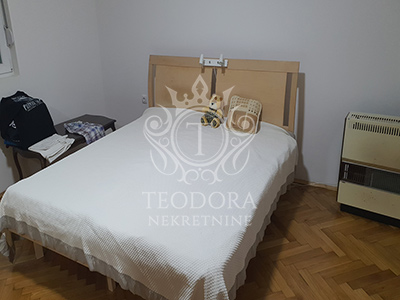 Na prodaju deo vile u površini od 127m2 na vršačkom bregu koja ima veliku istorijsku vrednost.