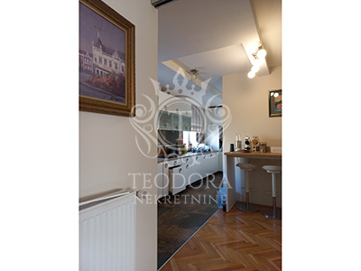 LUX spratna kuća, IV zona, Vršac, površine u osnovi 129m2, sa podrumom i garažom…