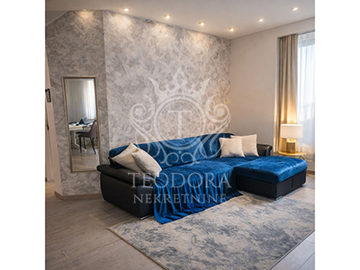 Dve kuće, Vladimirovac, 110m2 i 151m2, na placu od 3018m2.