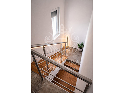 Dve kuće, Vladimirovac, 110m2 i 151m2, na placu od 3018m2.