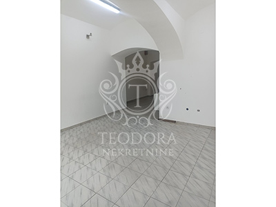  Najam LOKALA, centar grada, 75m2 u jednoj od najprometnijih ulica u gradu.