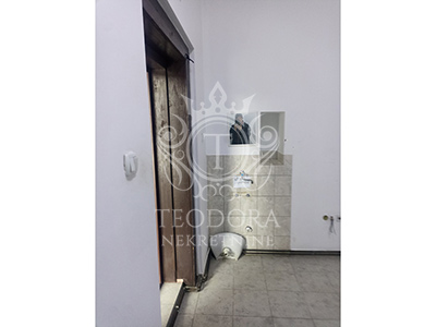  Najam LOKALA, centar grada, 75m2 u jednoj od najprometnijih ulica u gradu.